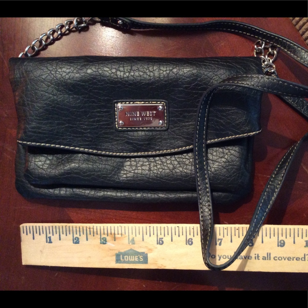 Nine West crossbody clutch with removable strap